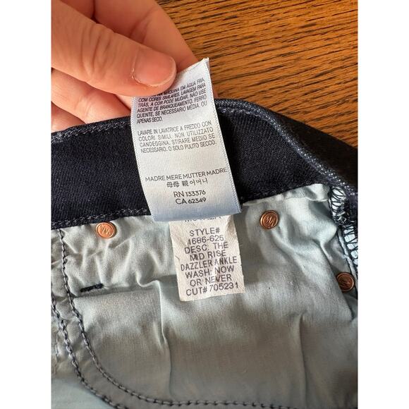 Mother Women's The Mid Rise Dazzler Ankle Jeans Size 26 Now or Never Wash - Picture 6 of 10